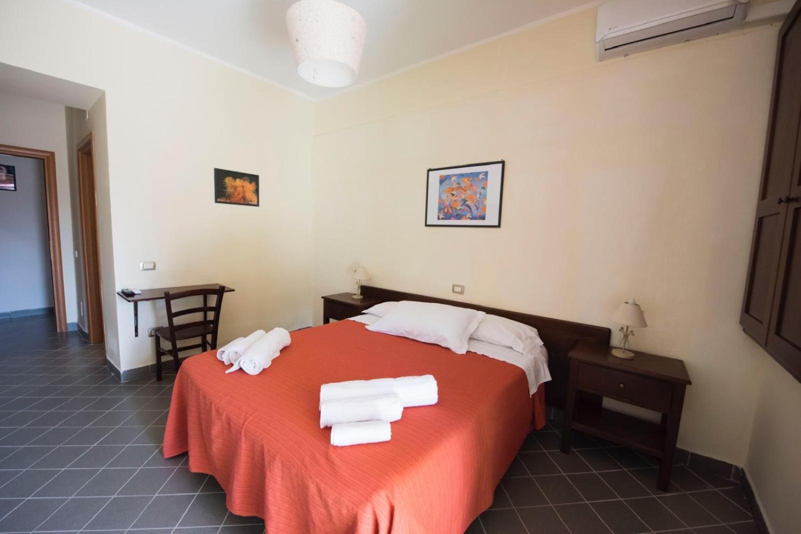 Bed and Breakfast Casa Cosmano Brancaleone Marina Exterior foto