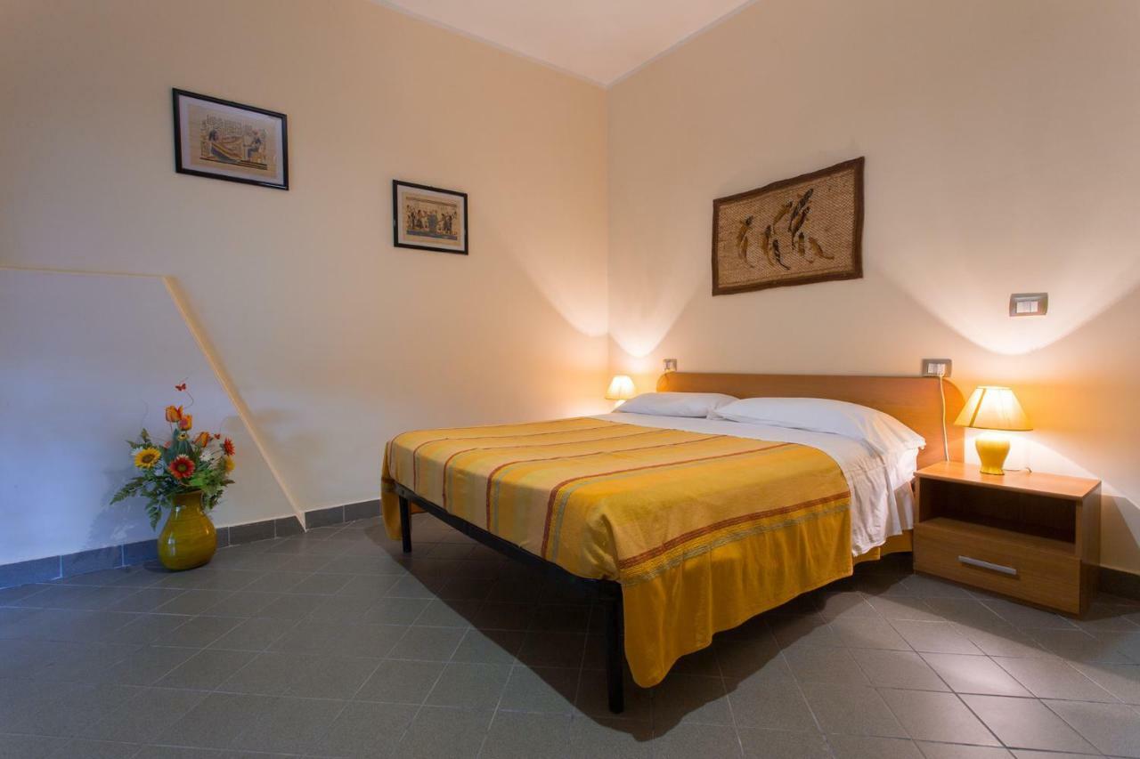Bed and Breakfast Casa Cosmano Brancaleone Marina Exterior foto